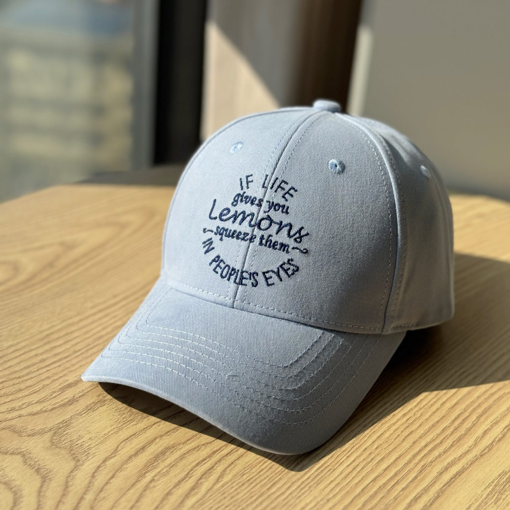 Czapka z daszkiem z haftem, ba – Baseball Cap Structured recenzja i cena